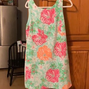 Gently used misses Lilly Pulitzer dress size large
